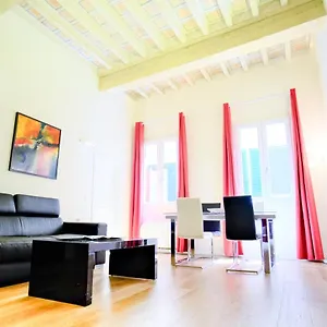 https://fiorino-boutique-apartment.it-tuscanyhotel.com