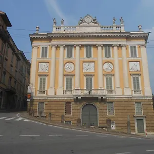  Frühstückspension Jackie O' A La Maison Italien