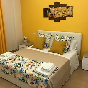 https://holiday-in-home-le-ciminiere.catania-hotels.net
